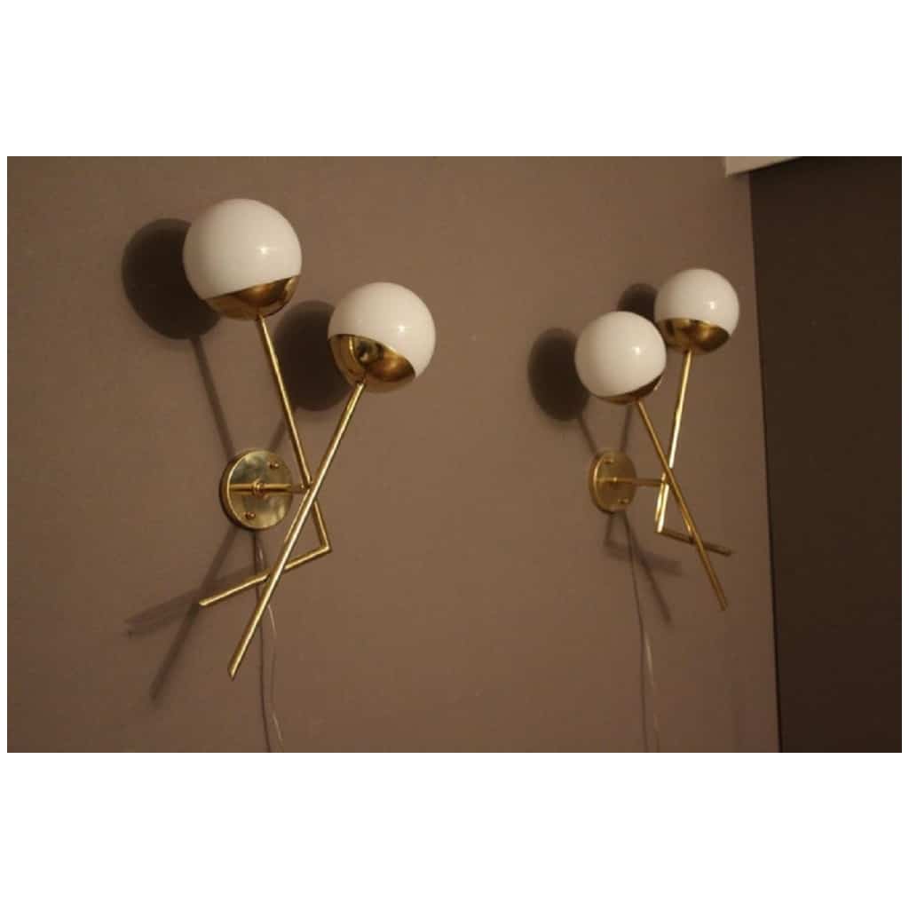 Pair of Italian Stilnovo Style Sconces in White Murano Glass and Brass 5