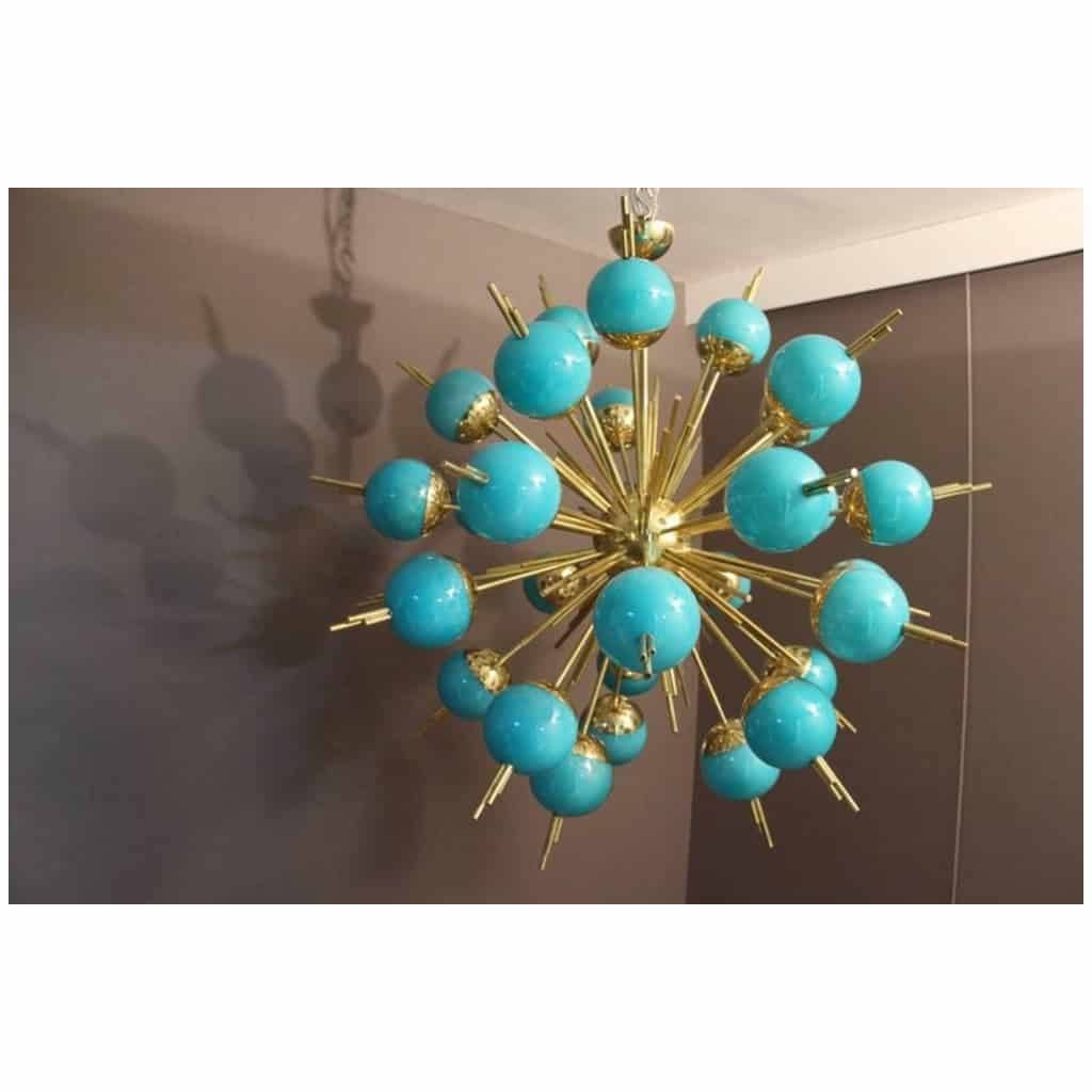 Sputnik chandelier in brass and blue glass globes 3