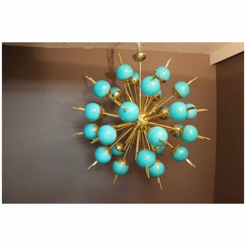 Sputnik chandelier in brass and blue glass globes 4
