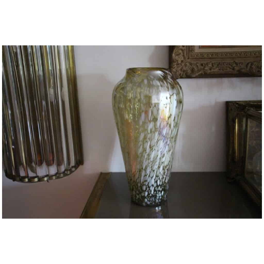 Large vintage mid century iridescent Murano glass vase in Barbini style 4