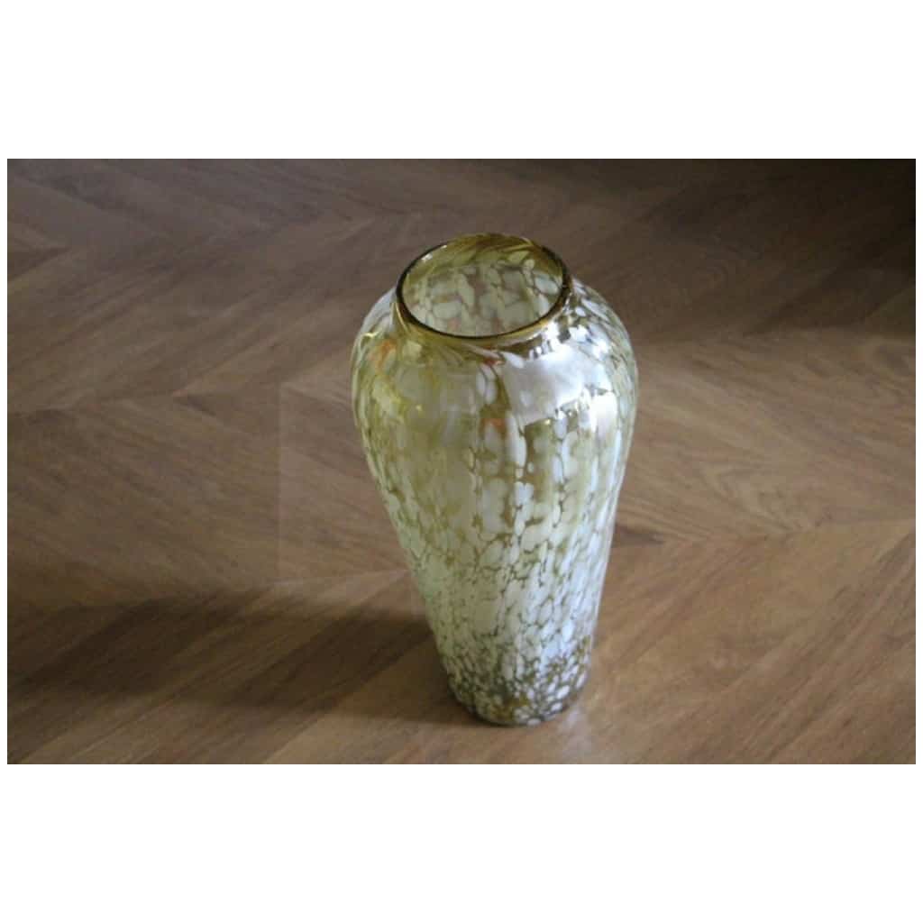 Large vintage mid century iridescent Murano glass vase in Barbini style 12
