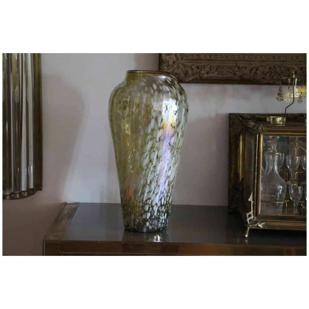 Large vintage mid century iridescent Murano glass vase in Barbini style 18