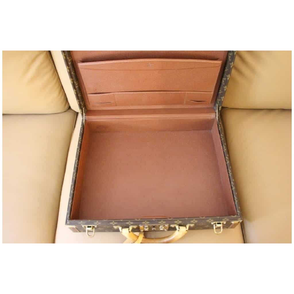 Louis Vuitton Monogram Briefcase, Louis Vuitton President Case, Vuitton  Briefcase - Les Puces de Paris Saint-Ouen