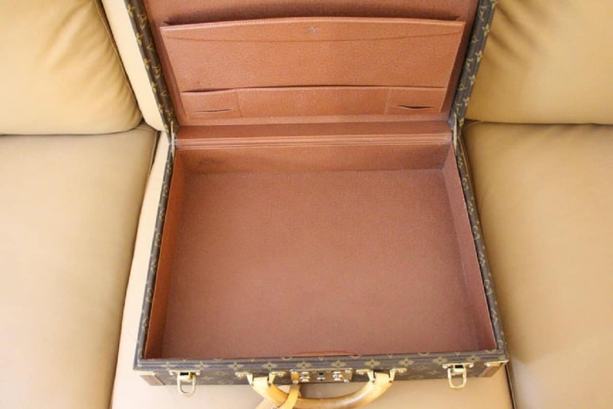 Louis Vuitton Monogram Briefcase, Louis Vuitton President Case, Vuitton  Briefcase - Les Puces de Paris Saint-Ouen