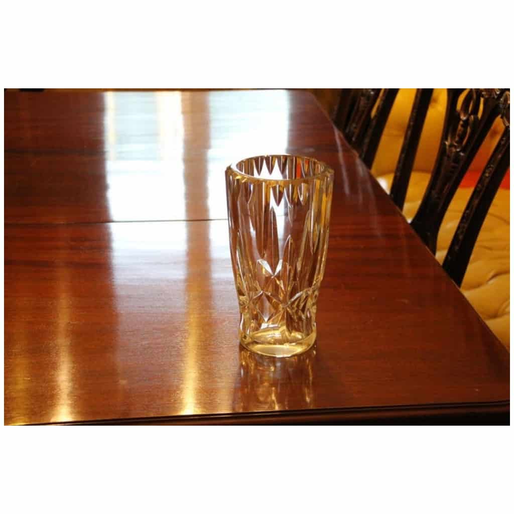 Modern clear crystal vase Taillé Baccarat 8