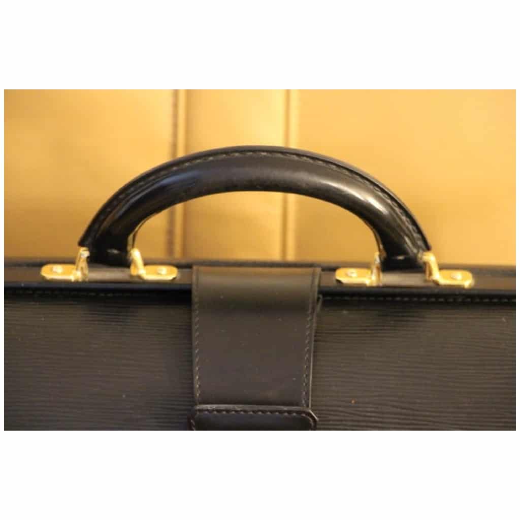 LATE 20thC TAIGA LEATHER BRIEFCASE BY LOUIS VUITTON