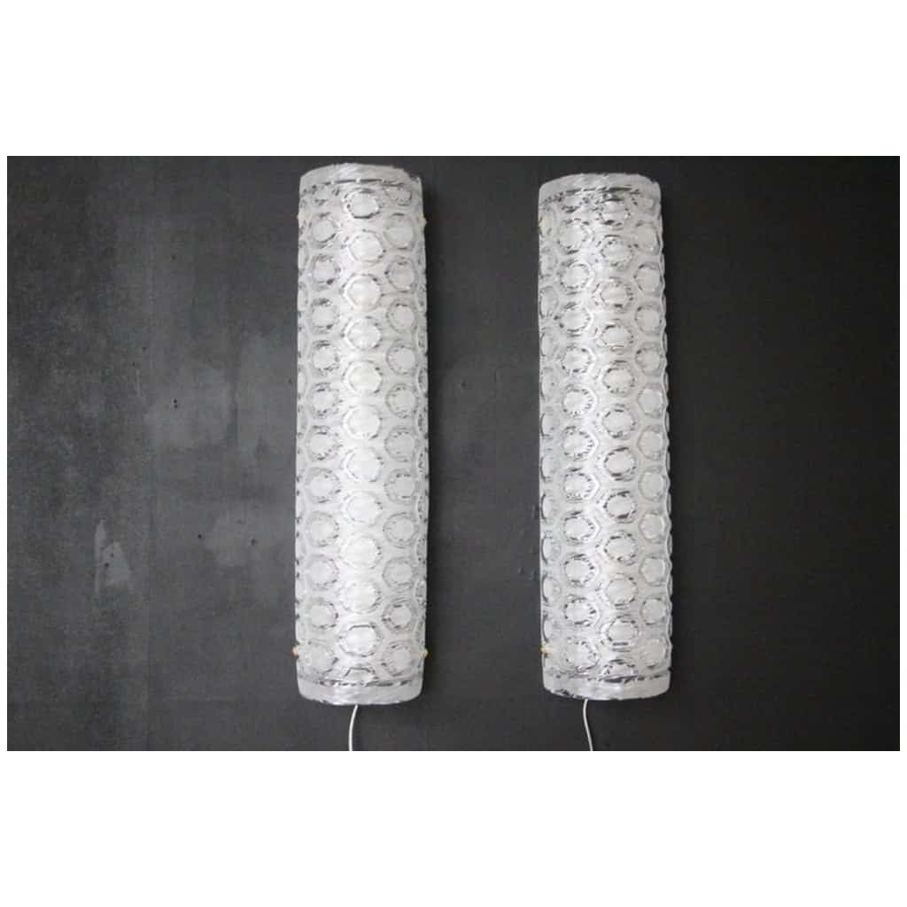 Pair of large cylindrical wall lights in textured transparent and white Murano glass 3