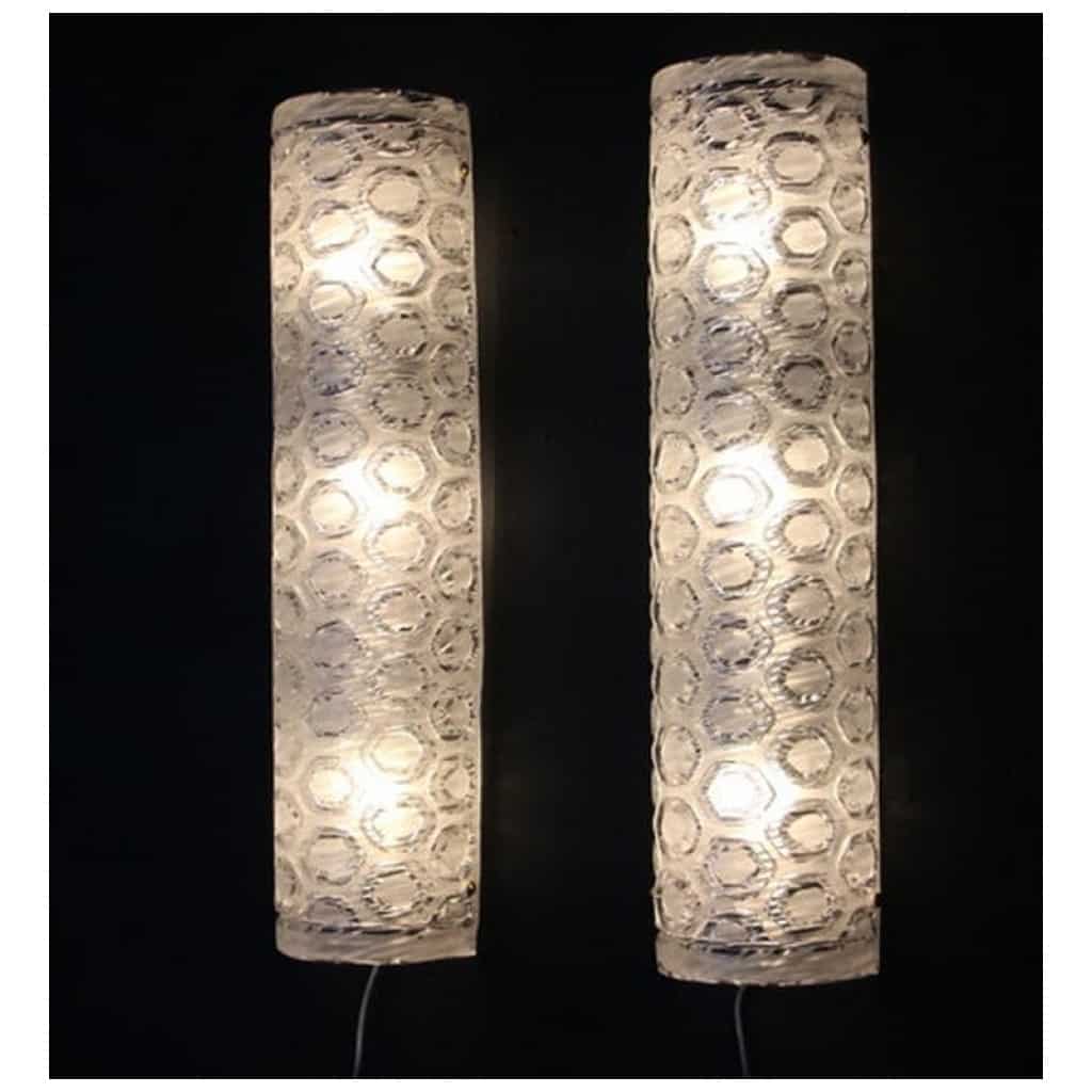 Pair of large cylindrical wall lights in textured transparent and white Murano glass 11