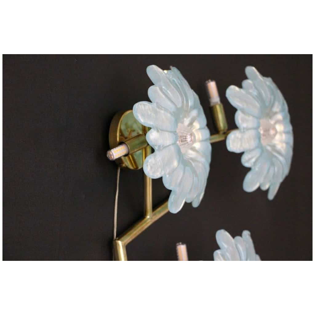 Large pair of sconces with flowers in iridescent blue Murano glass 9