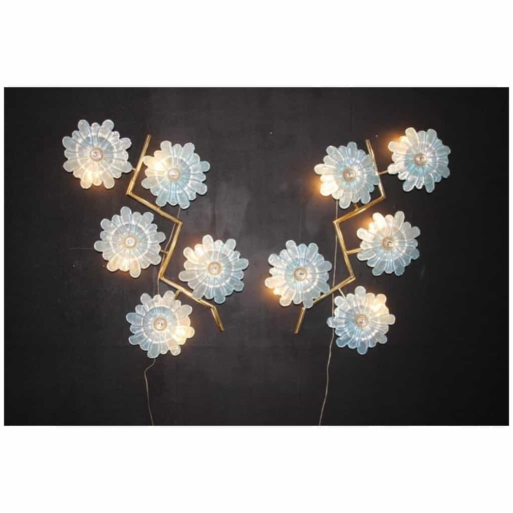Large pair of sconces with flowers in iridescent blue Murano glass 11