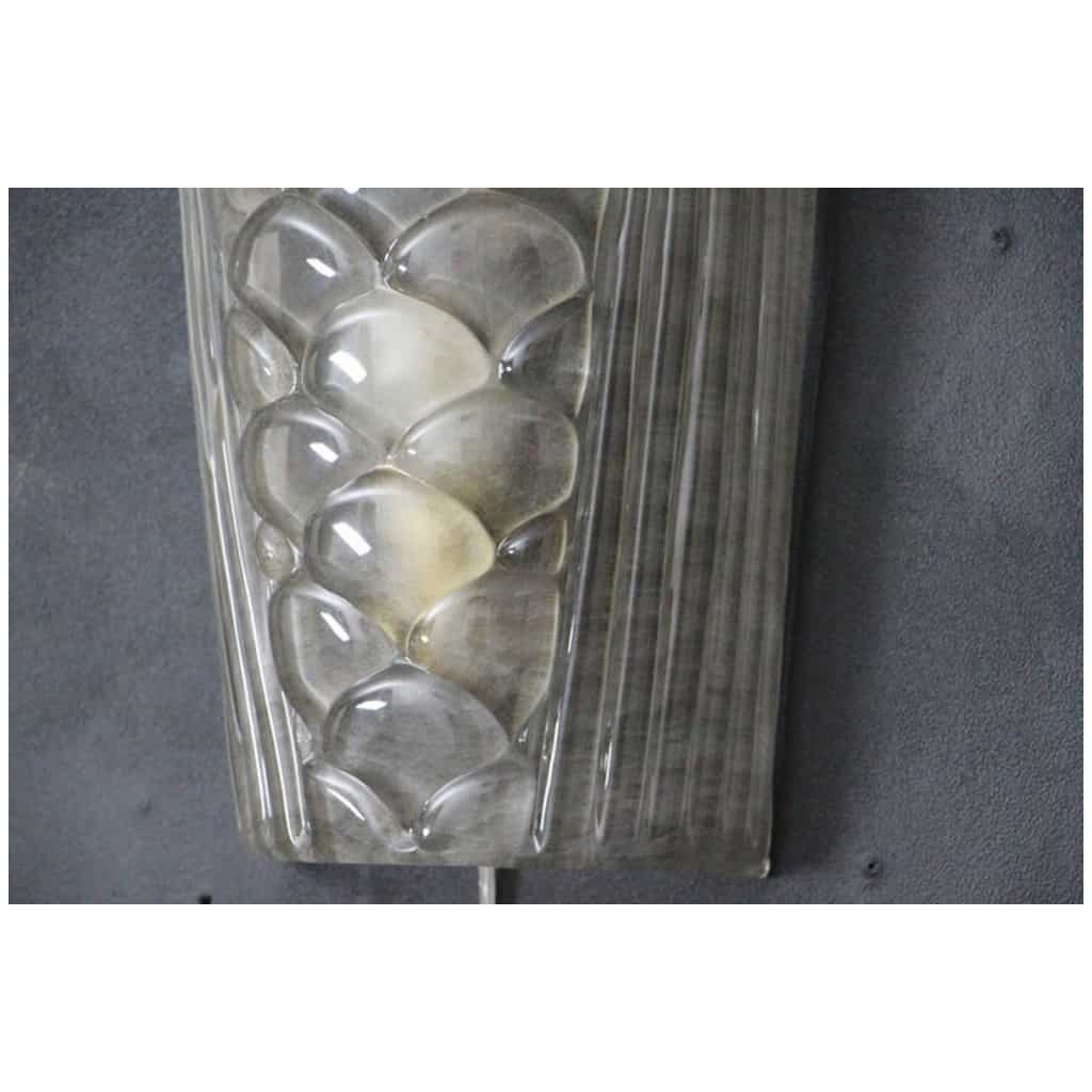 Pair of Art Deco wall sconces in molded Murano glass, transparent and frosted 6