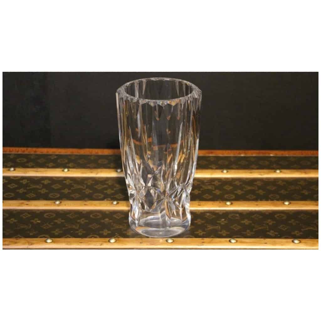Modern clear crystal vase Taillé Baccarat 17