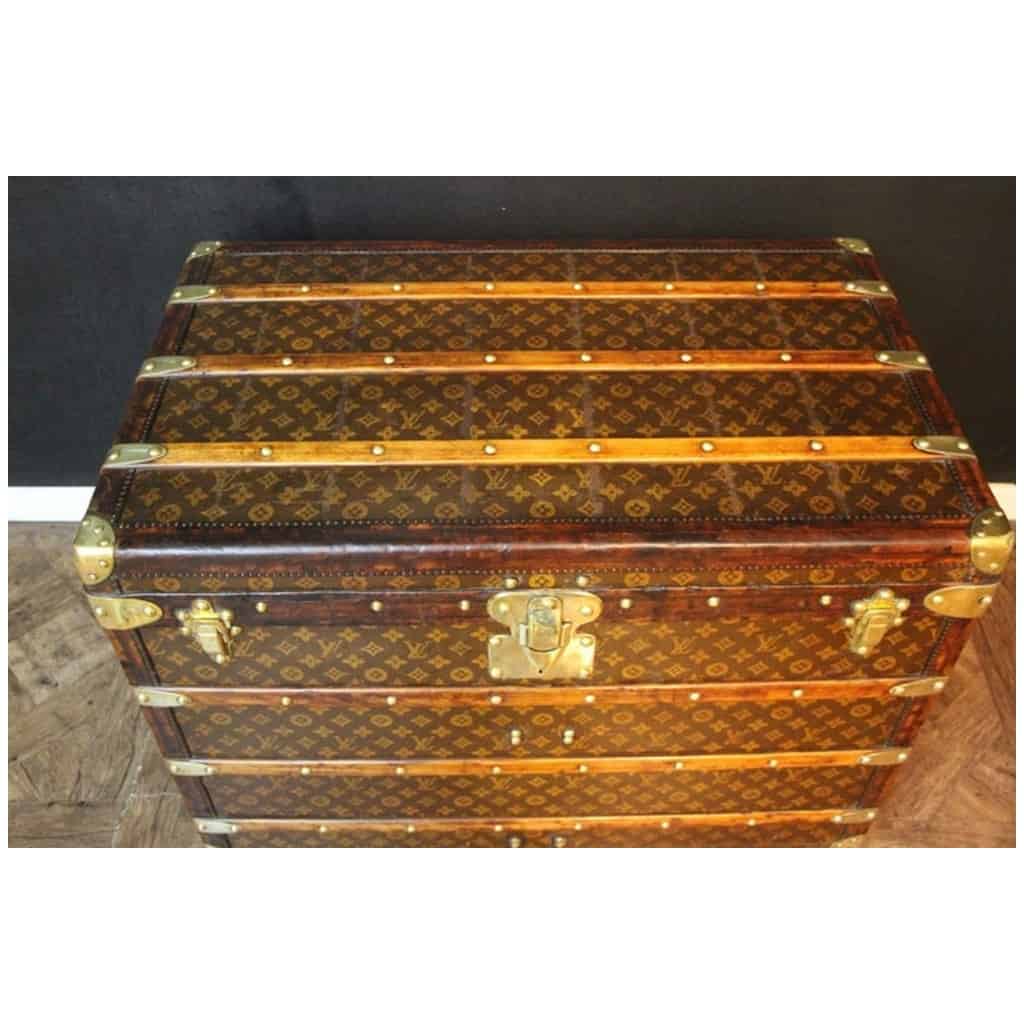 Louis Vuitton trunk from the 1920s-1930s in monogram, 80 cm Louis Vuitton Steamer 5 trunk