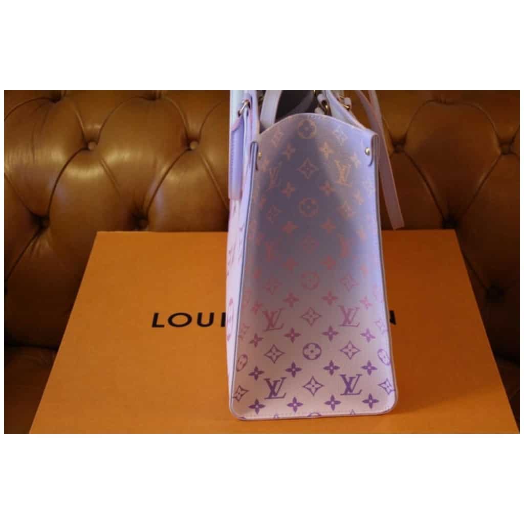 Louis Vuitton Neverfull MM Sunrise Pastel in Coated Canvas with