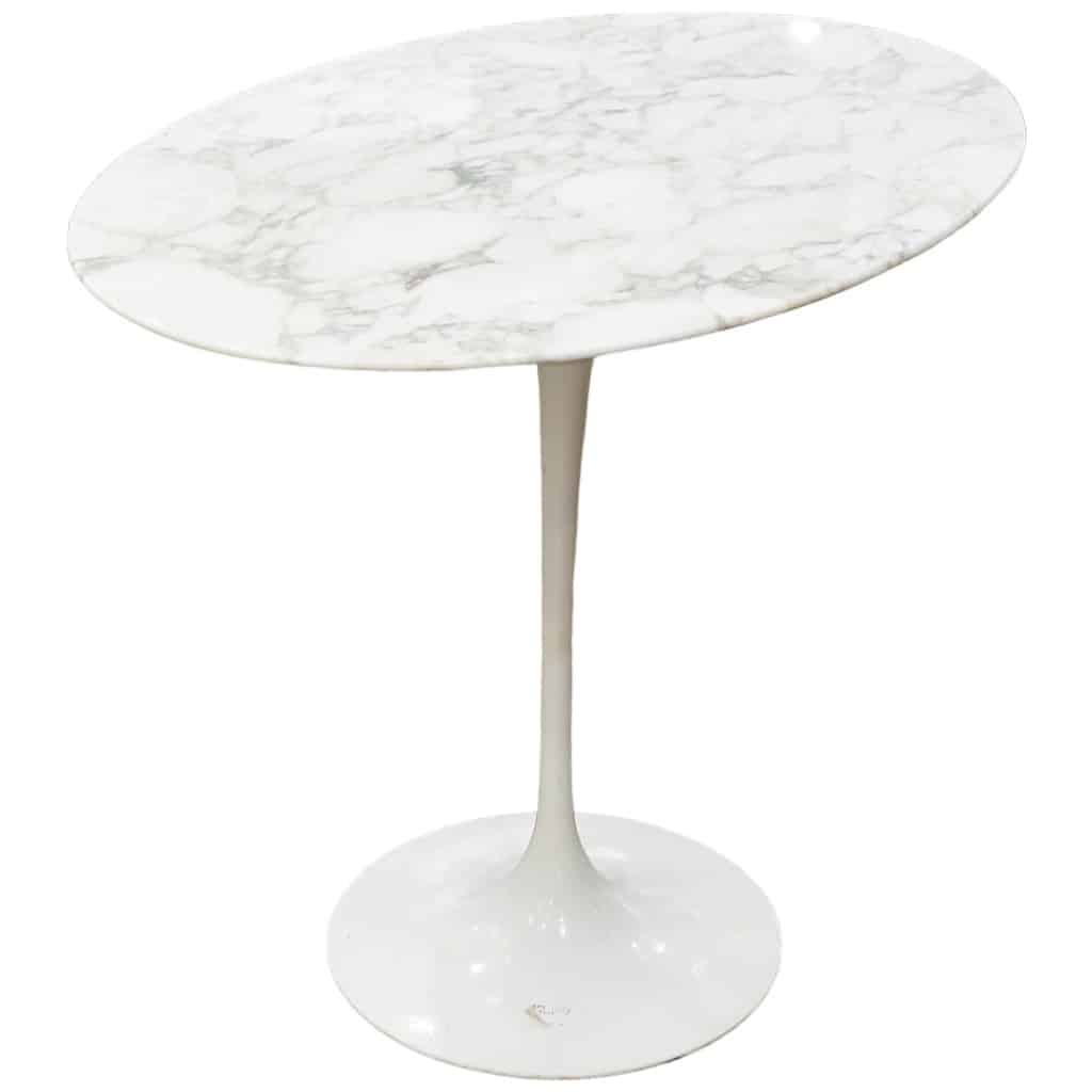 Eero SAARINEN (1910-1961), Edition Knoll: Round pedestal table in aluminum marble and white Rilsan 3