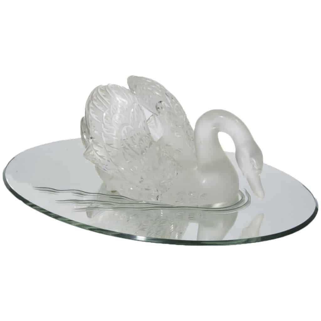Cristal Lalique: Swan "Head Down" in clear crystal 3