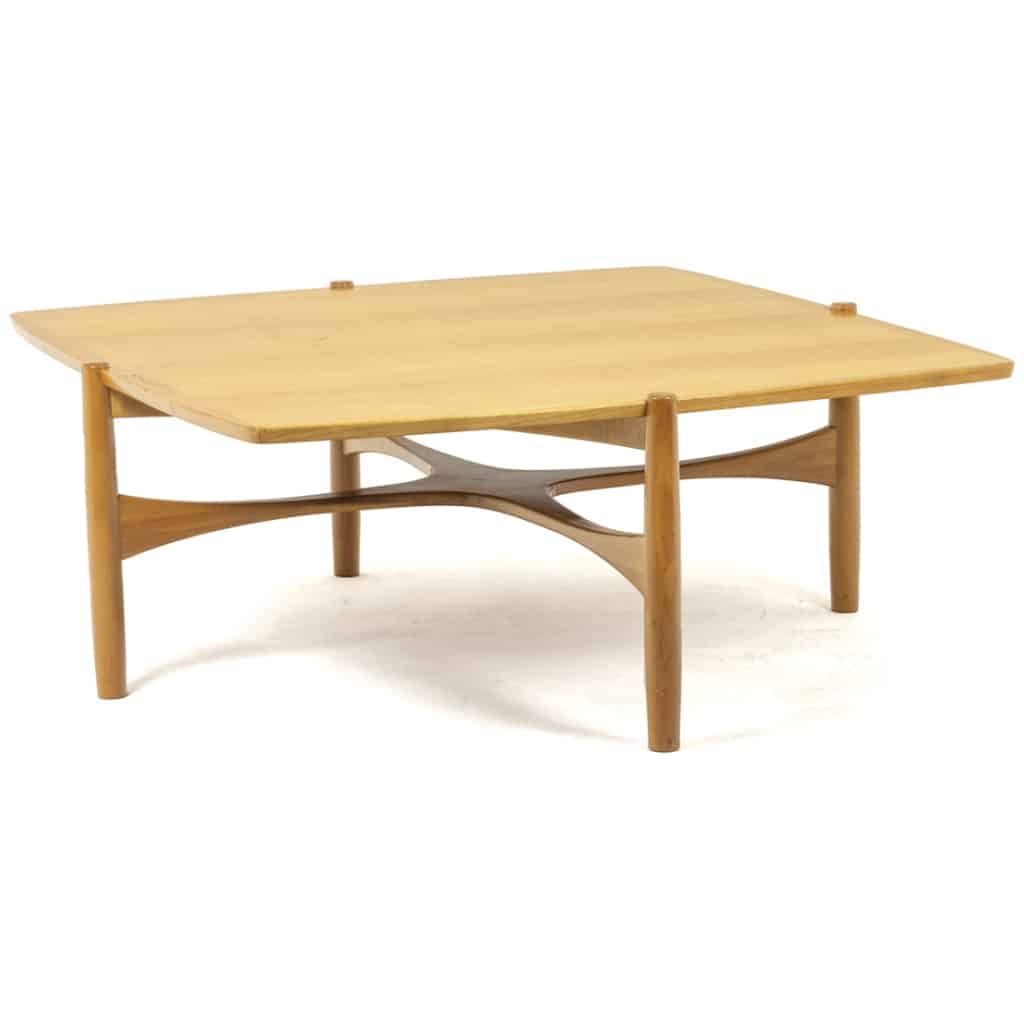 Table basse en merisier, années 1970 3