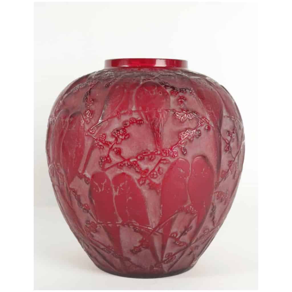 René Lalique: Red “Parakeets” Vase 4
