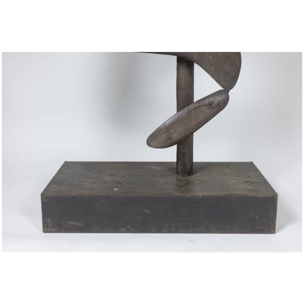 Sculpture intitulée « Lutine bombée » en métal corten, Travail contemporain 6