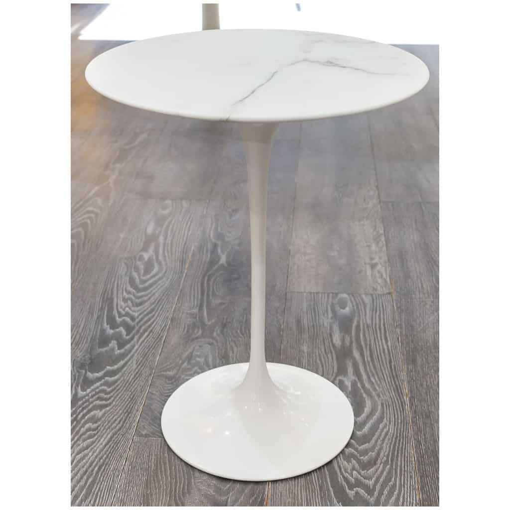 Eero SAARINEN (1910-1961), Edition Knoll: Round pedestal table in aluminum marble and white Rilsan 7