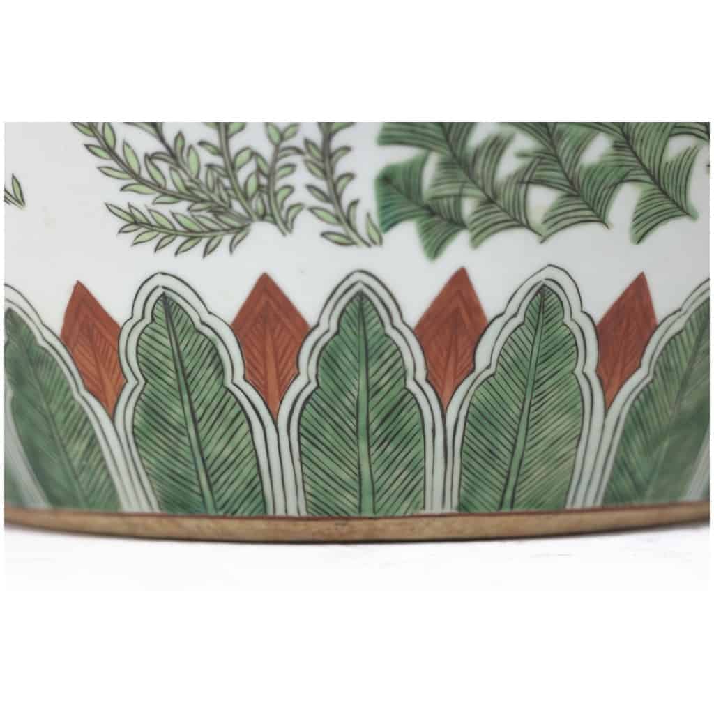 Paire de jardinières en porcelaine Canton, circa 1950 8