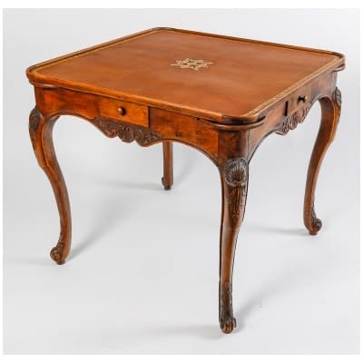 Table à Jeux En Noyer De Style Louis XV. Fin 18ème.