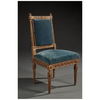 Chaise de style Louis XVI en bois sculpté doré 3