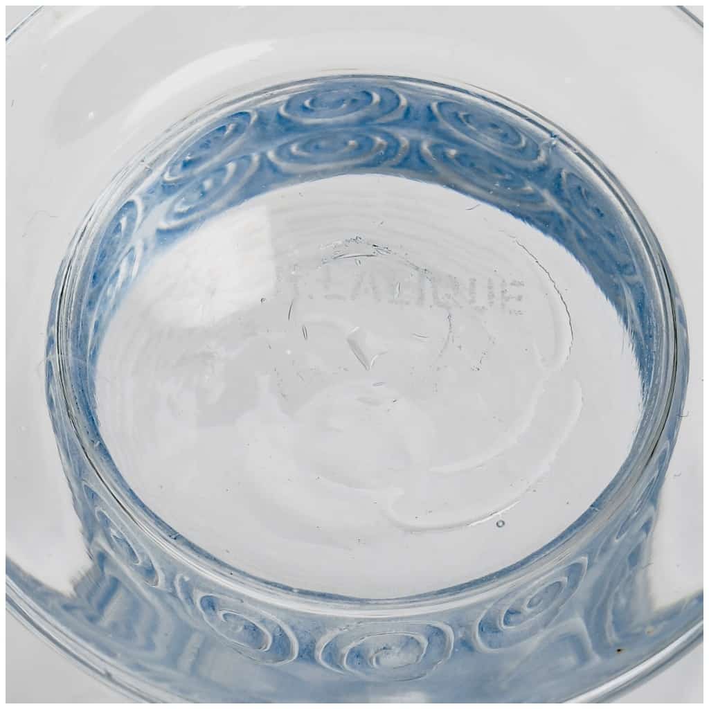 1930 René Lalique – Suite De Trois Verre Chinon Verre Blanc Patiné Bleu 7