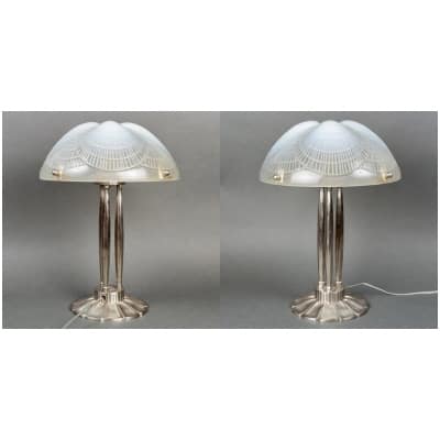 1924 René Lalique – Paire De Lampes Coquilles Verre Opalescent Et Bronze Nickelé