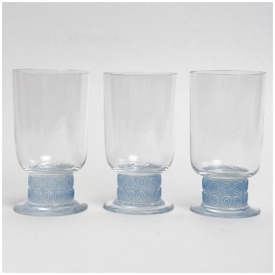 1930 René Lalique – Suite De Trois Verre Chinon Verre Blanc Patiné Bleu