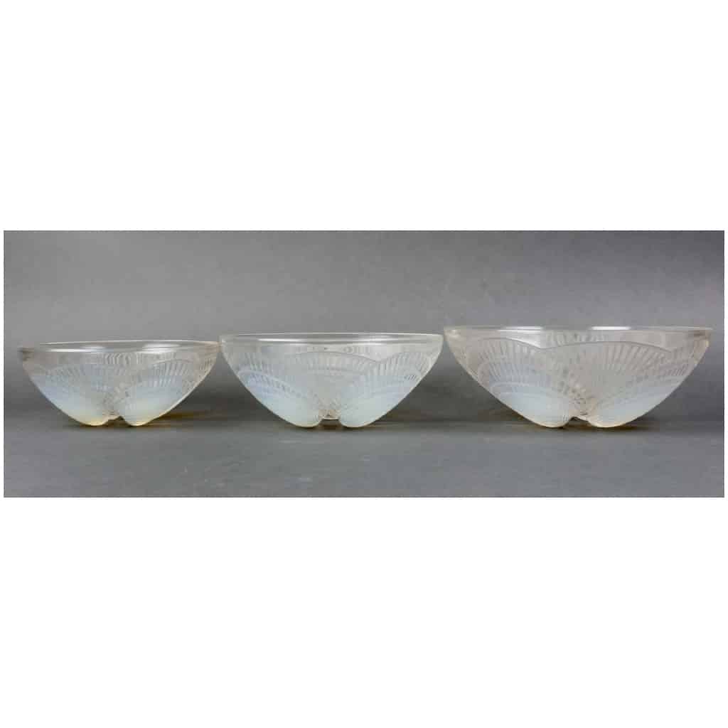 1924 René Lalique – Suite Of Three Opalescent Glass Shell Bowls 4