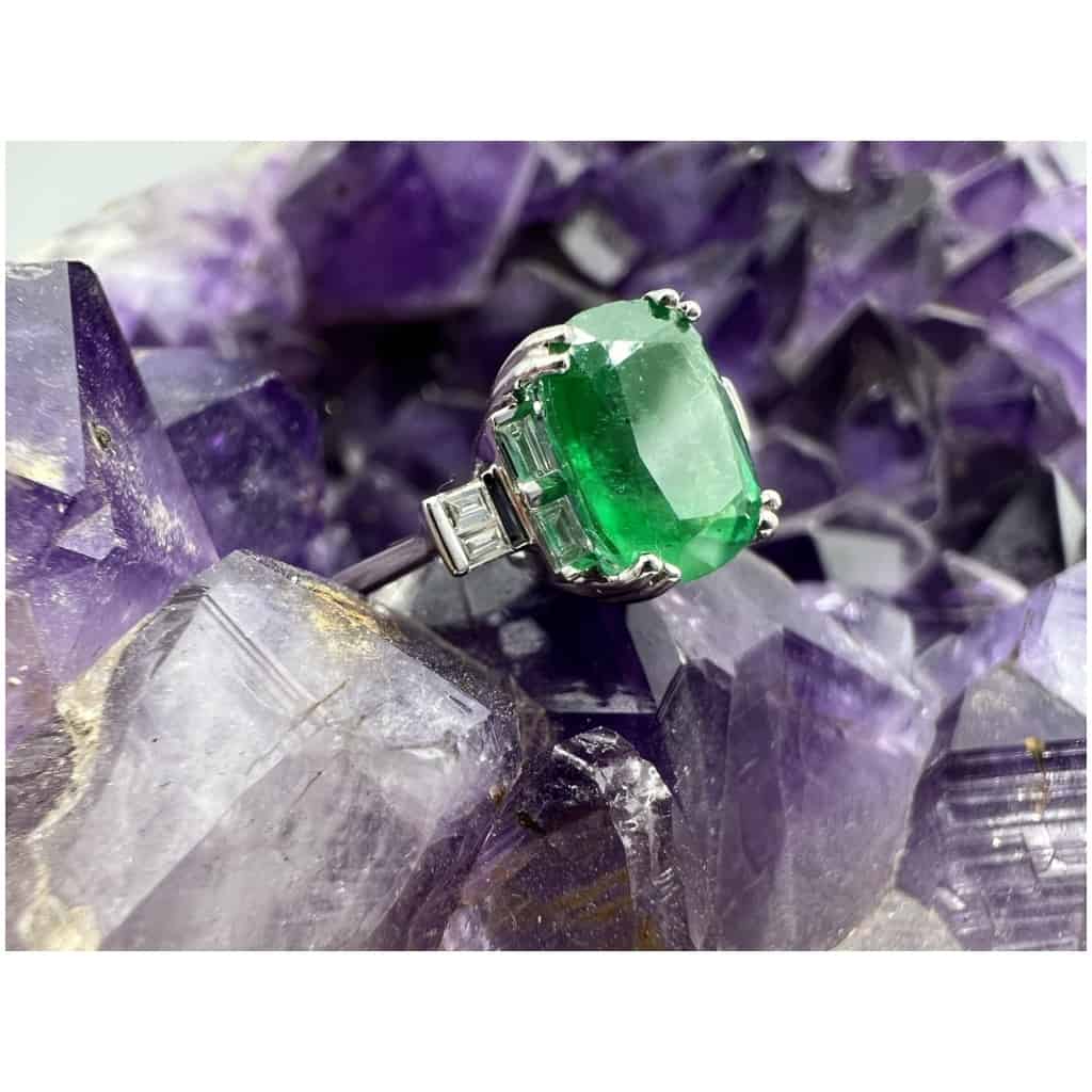 18 Carat White Gold Engagement Ring, 2.74 Carat Emerald And Diamonds 5