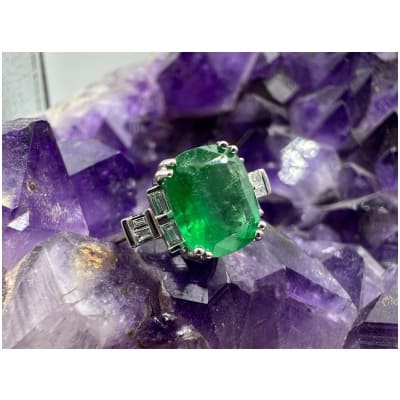 18 Carat White Gold Engagement Ring, 2.74 Carat Emerald And Diamonds 3