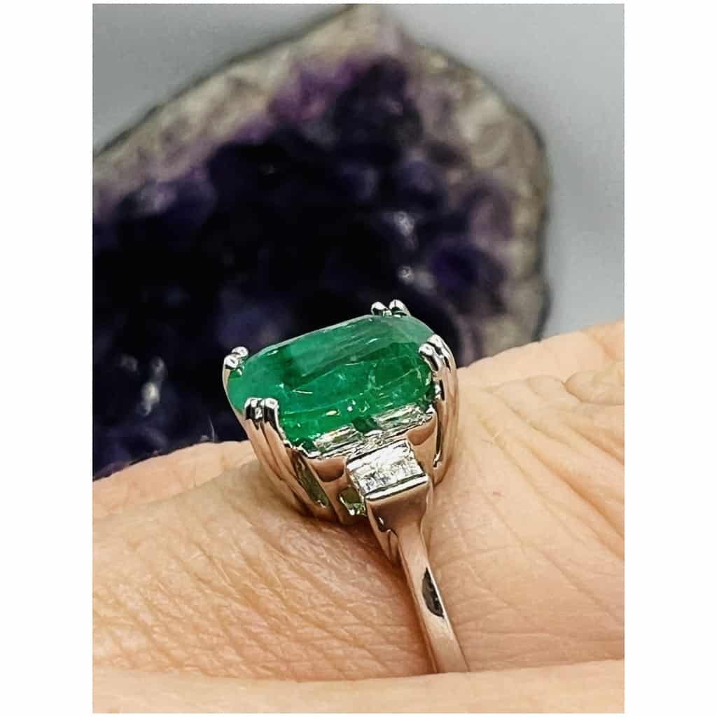 18 Carat White Gold Engagement Ring, 2.74 Carat Emerald And Diamonds 13