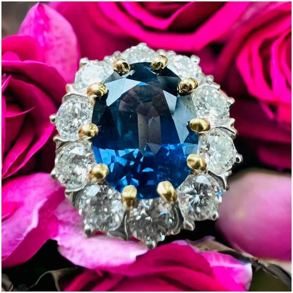 18 carat gold sapphire ring deals