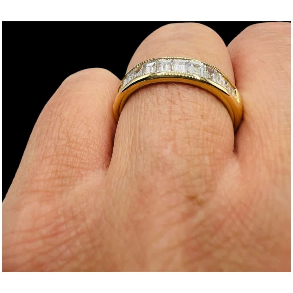 18 Carat Yellow Gold Half-Wedding Ring, Set with Baguette-Cut Diamonds 8