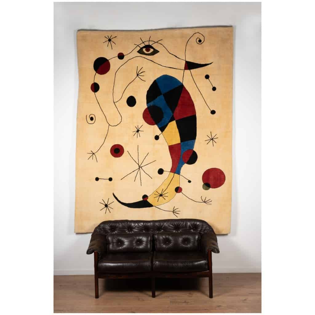 Tapis, ou tapisserie, inspiré par Joan Miro. Travail contemporain 3