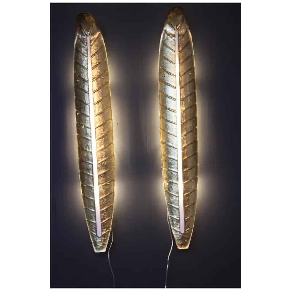 Pair of long golden Murano glass sconces, leaf-shaped, Barovier 7 style