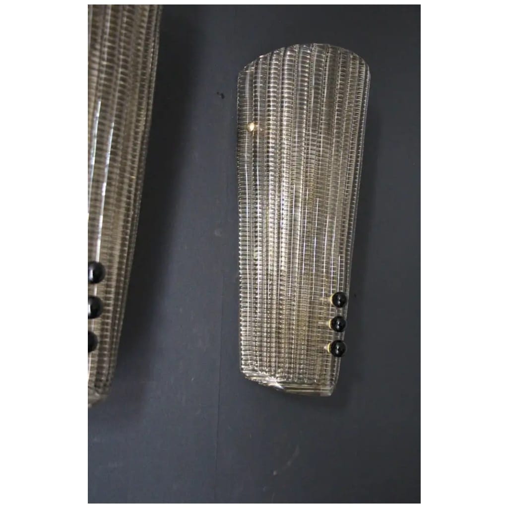 Paire d’appliques en verre de Murano fumé texturé avec petites perles 15