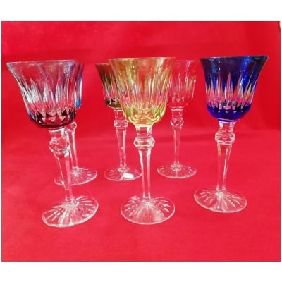 6 GRANDS VERRES ROEMER DE COULEURS EN CRISTAL. VENDUS