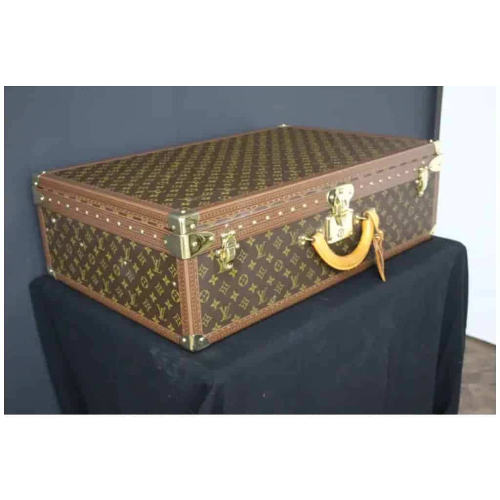 Louis Vuitton Suitcase Alzer 80 Monogrammed With Its Key 