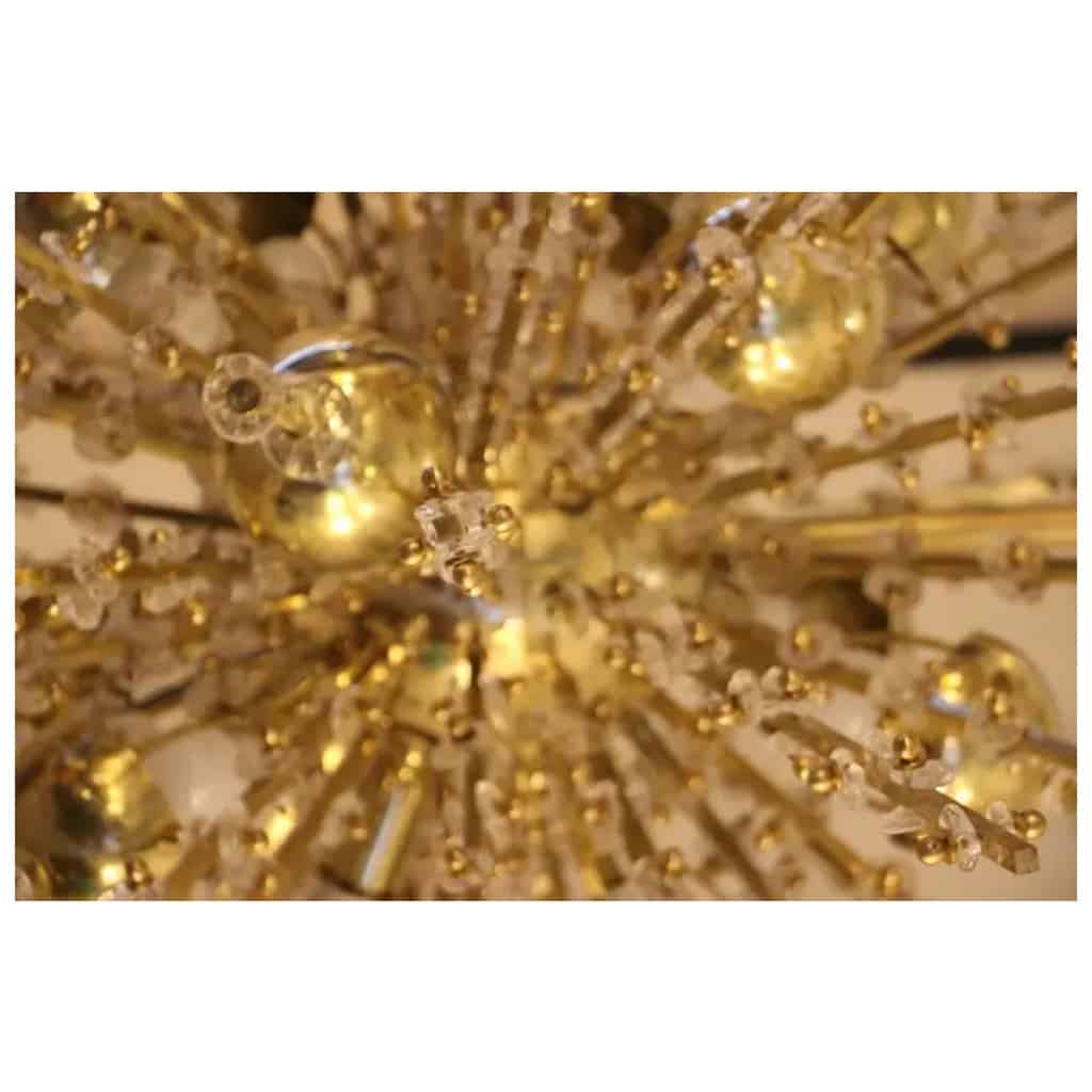 Extra large Sputnik chandelier in brass and transparent crystal flowers 9