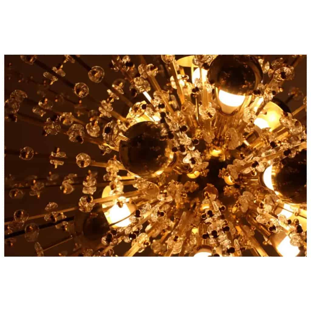 Extra large Sputnik chandelier in brass and transparent crystal flowers 6
