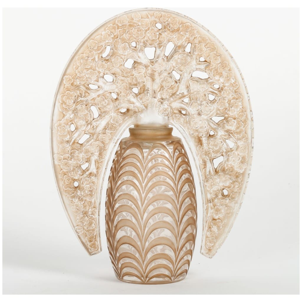 1919 René Lalique – Flacon Tiare Bouchon Fleurs De Pommiers Verre Blanc Patiné Sépia 3