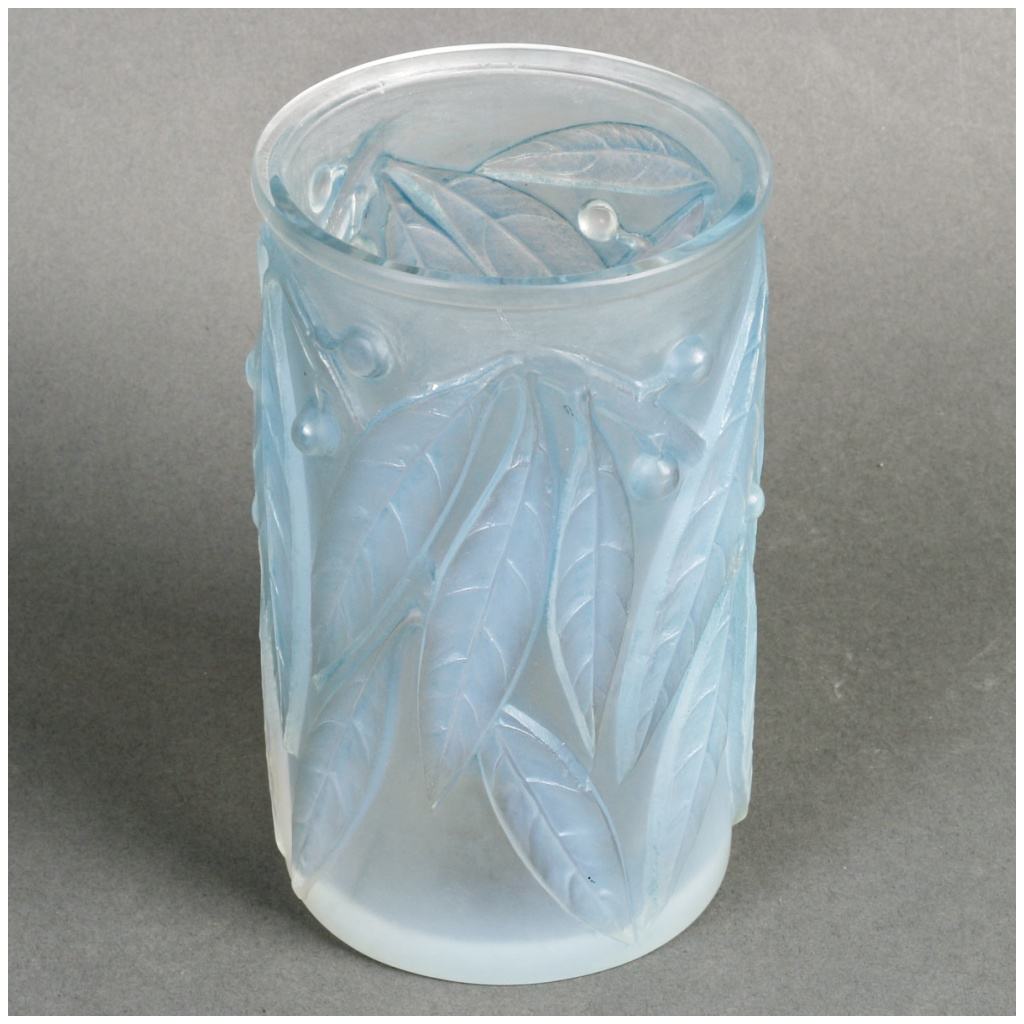 1922 René Lalique – Laurier Vase Blue Patinated Opalescent Glass 4