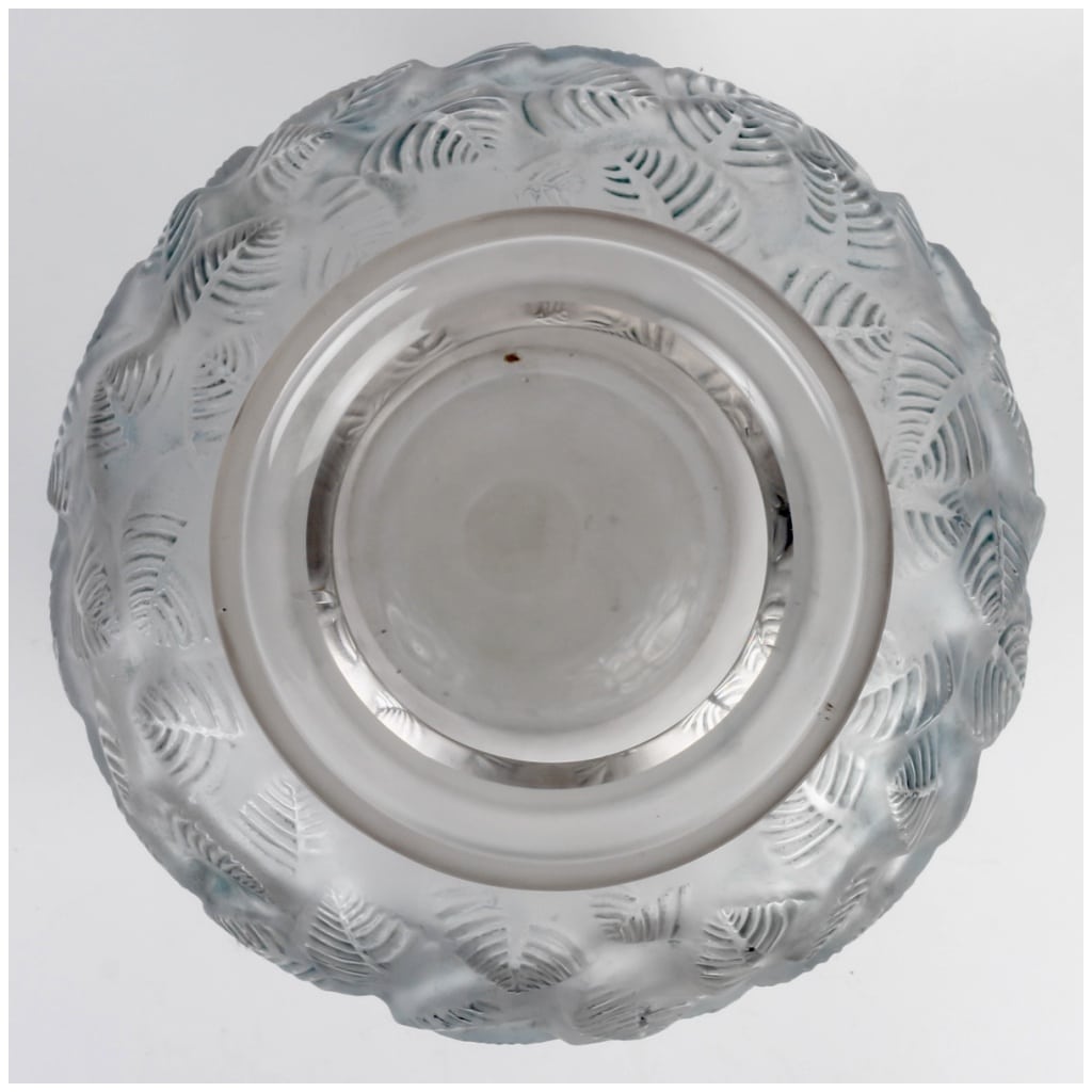 1926 René Lalique – Charmille Vase White Glass with Blue Patina 7