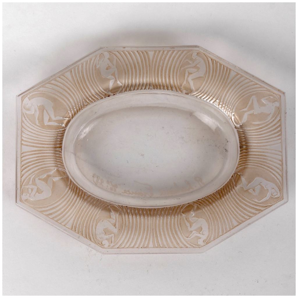 1924 René Lalique – Alice Ashtray White Glass Sepia Patina 4