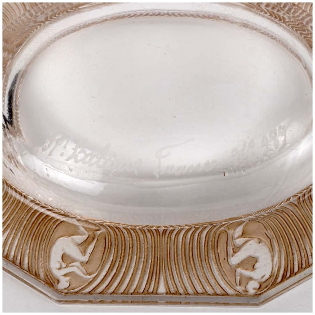 1924 René Lalique – Cendrier Alice Verre Blanc Patiné Sépia 6