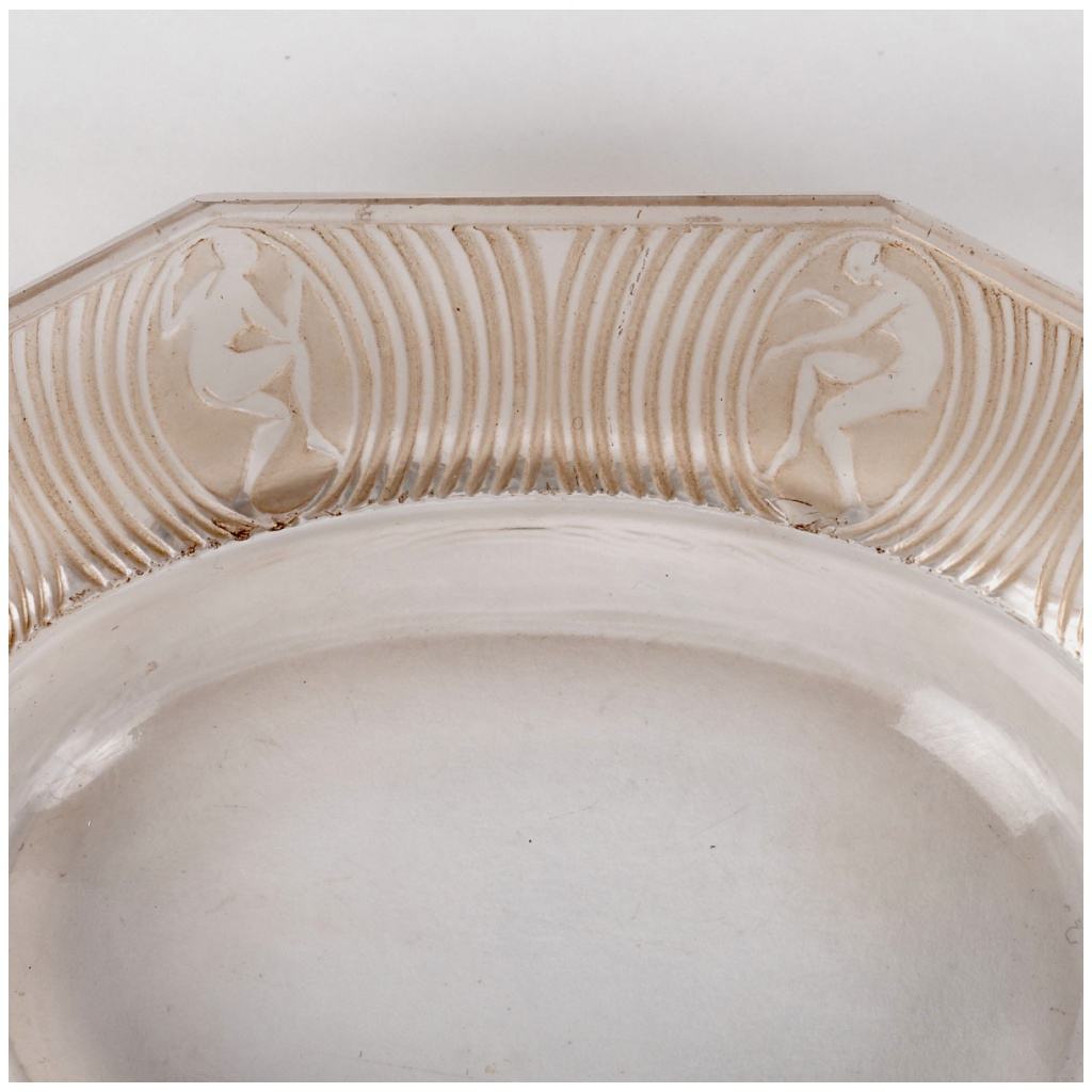 1924 René Lalique – Cendrier Alice Verre Blanc Patiné Sépia 5