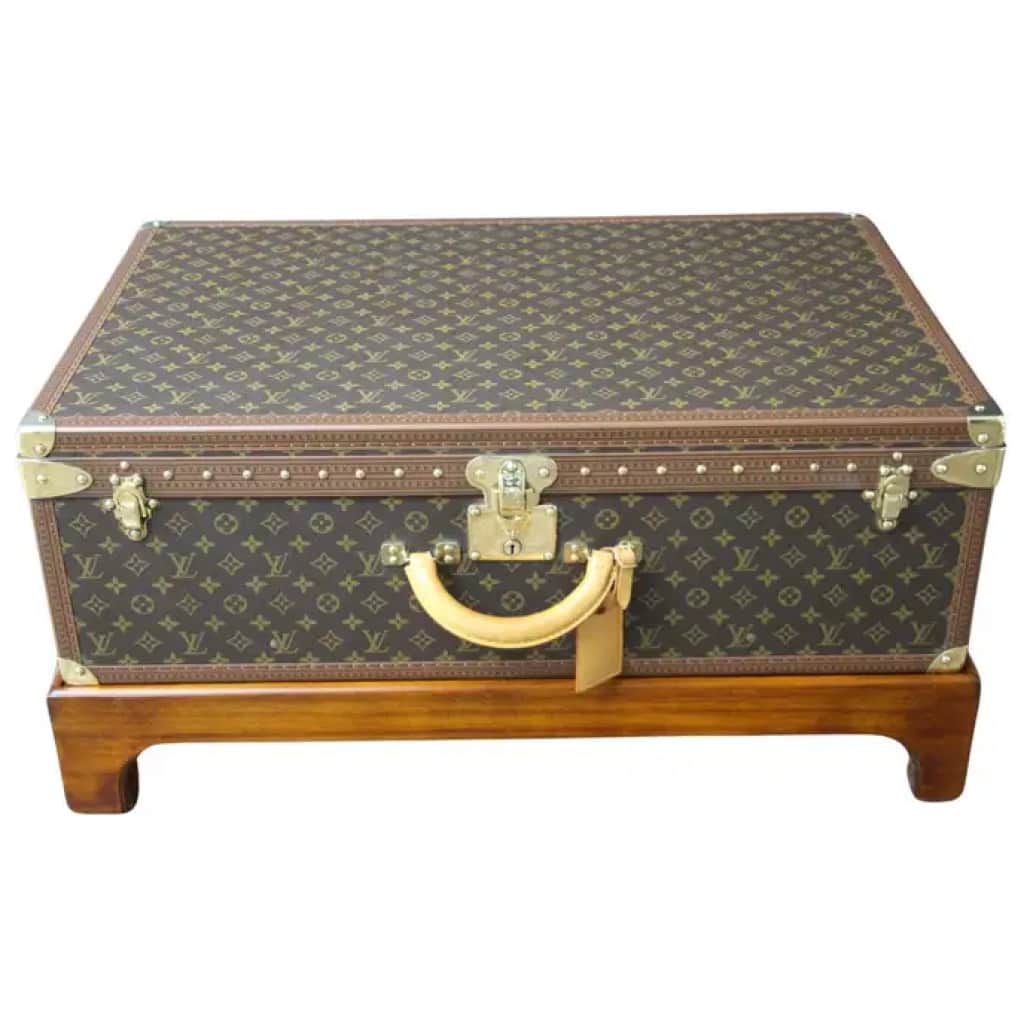 Louis Vuitton trunk, Louis Vuitton suitcase, Louis Vuitton steam